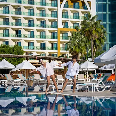 Alan Xafira Deluxe & Hotell 5*