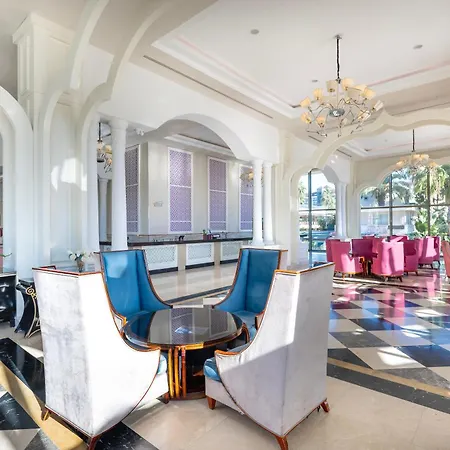 Alan Xafira Deluxe & Hotel 5*