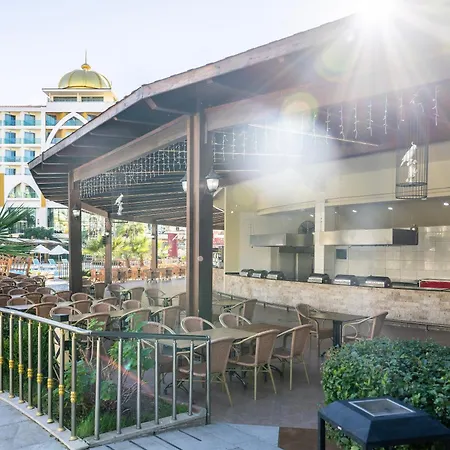 Alan Xafira Deluxe & Hotel Alanya