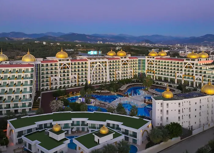 Alan Xafira Deluxe & 5* Alanya