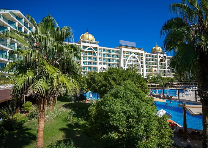 Alan Xafira Deluxe & Hotel 5*