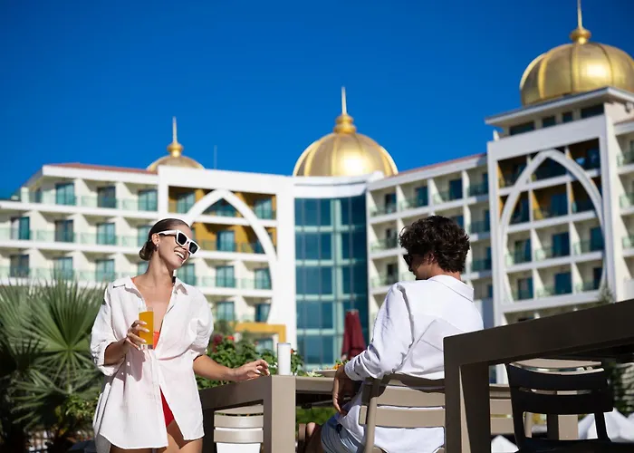 Alan Xafira Deluxe & Hotel 5*