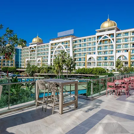 מלון Alan Xafira Deluxe & 5*