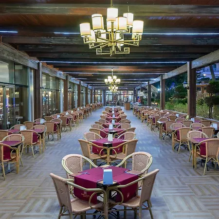 Alan Xafira Deluxe & מלון 5*